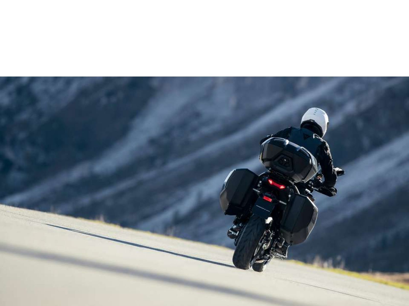 Мотоцикл YAMAHA Tracer 9 GT+ (Power Grey) 2023